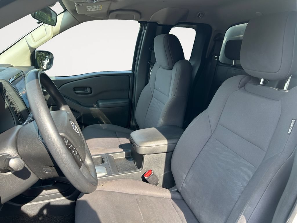 Used 2022 Nissan Frontier S RWD image 9