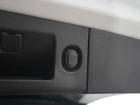 Used 2019 Chevrolet Tahoe Premier w/ Premier Plus Edition image 12