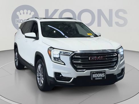 Used 2023 GMC Terrain SLT AWD/4WD image 4