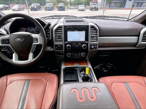 Used 2018 Ford F250 King Ranch w/ King Ranch Ultimate Package AWD/4WD image 16