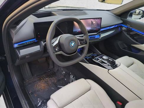Certified 2026 BMW i5 eDrive40 RWD image 10