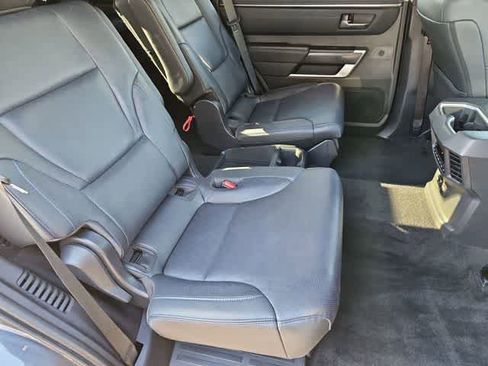 Used 2024 Toyota Sequoia Platinum image 22