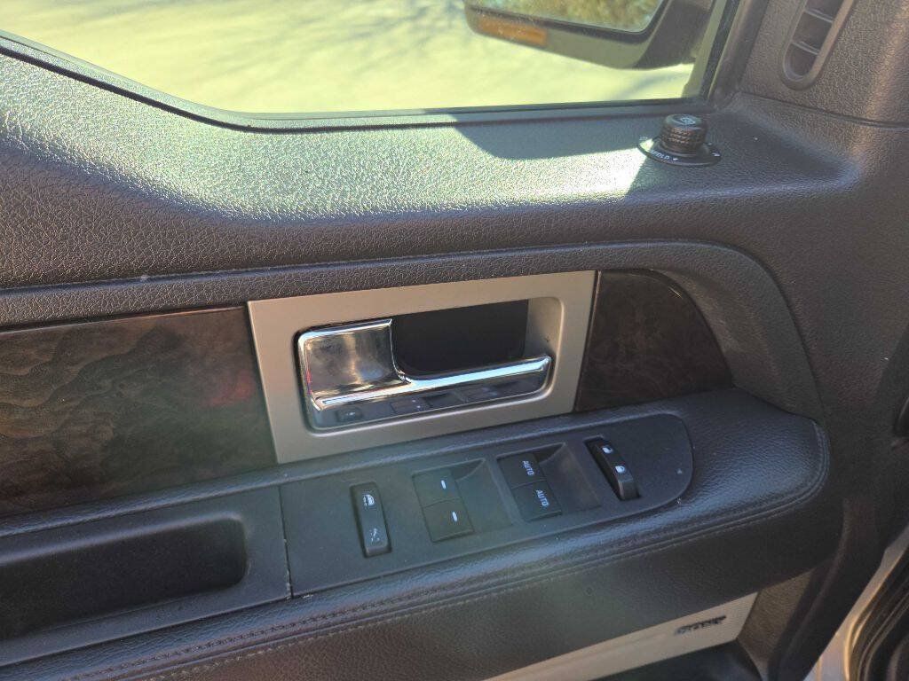 Used 2014 Ford F150 Platinum AWD/4WD image 30