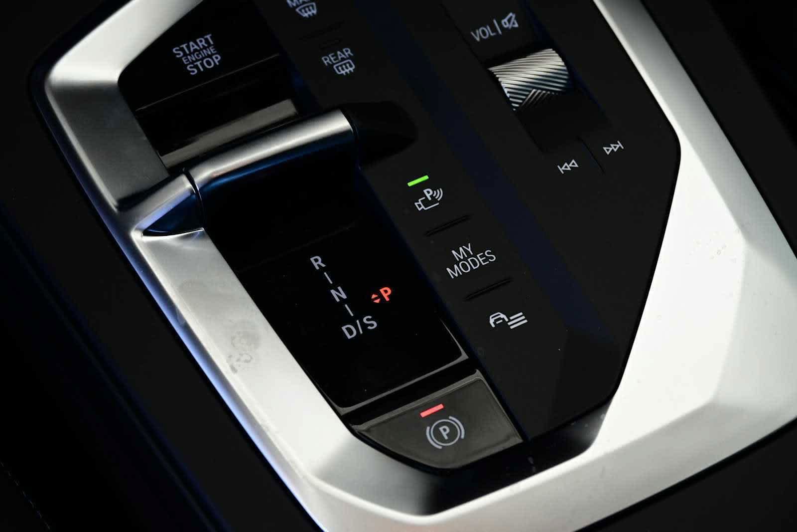 Used 2026 BMW 228i w/ Technology Package FWD image 17