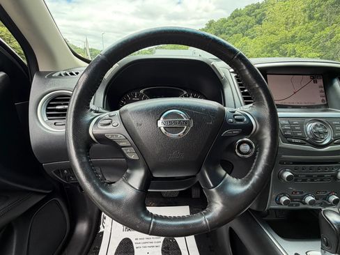 Used 2020 Nissan Pathfinder SL AWD/4WD image 33