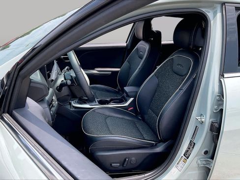 Used 2025 Kia K4 GT-Line FWD image 7