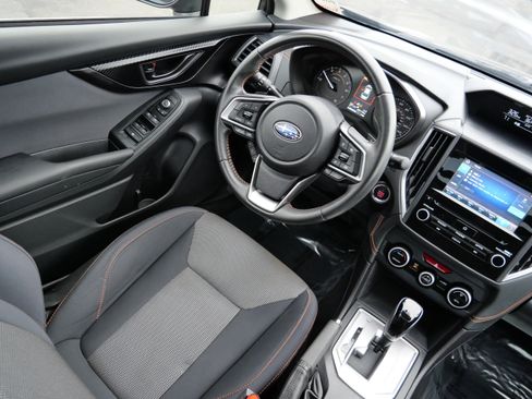 Used 2023 Subaru Crosstrek 2.0i Premium image 9