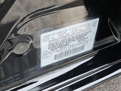 Used 2014 Nissan Versa SV image 25