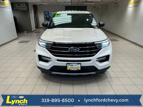 Certified 2024 Ford Explorer XLT w/ Equipment Group 202A AWD/4WD image 30