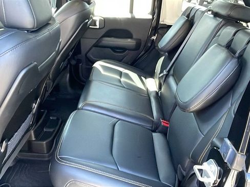 Used 2024 Jeep Wrangler Unlimited Sahara w/ Technology Group AWD/4WD image 13