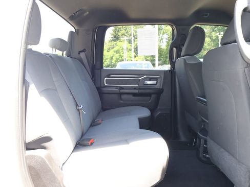 Used 2022 RAM 2500 Big Horn AWD/4WD image 29