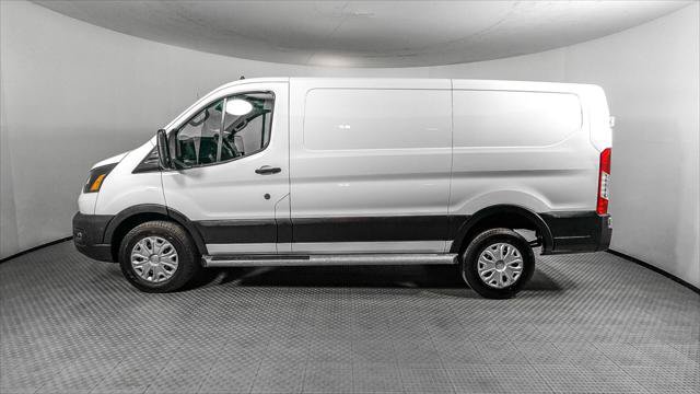 Used 2024 Ford Transit 250 Low Roof w/ Exterior Upgrade Package RWD image 3