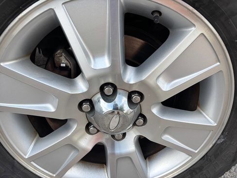 Used 2010 Ford F150 Lariat RWD image 11