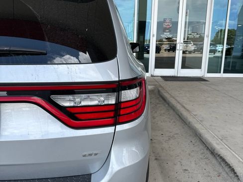 Used 2024 Dodge Durango GT RWD image 12