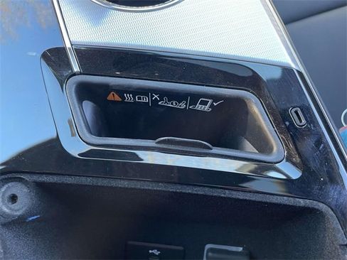 Used 2024 Cadillac Lyriq Tech image 31