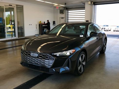 New 2025 Audi A5 2.0T Prestige image 3