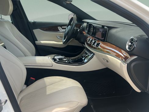 Used 2018 Mercedes-Benz E 300 image 30