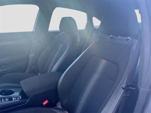 Used 2023 Honda Civic Sport image 19