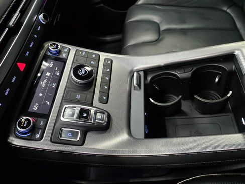 Used 2024 Hyundai Palisade Calligraphy FWD image 32