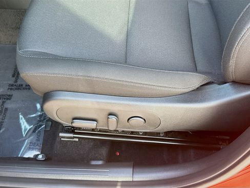 Used 2025 Hyundai Kona SEL image 14