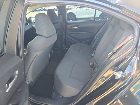 Used 2021 Toyota Corolla LE FWD image 14