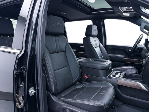 Used 2022 Chevrolet Silverado 2500 High Country w/ Z71 Off-Road Package image 36