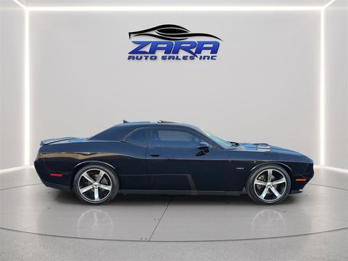 Used 2016 Dodge Challenger R/T Plus RWD image 8