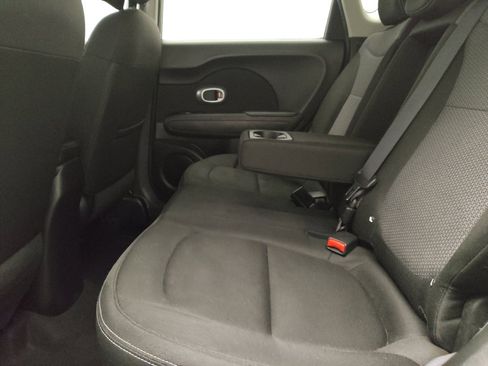 Used 2019 Kia Soul + FWD image 18