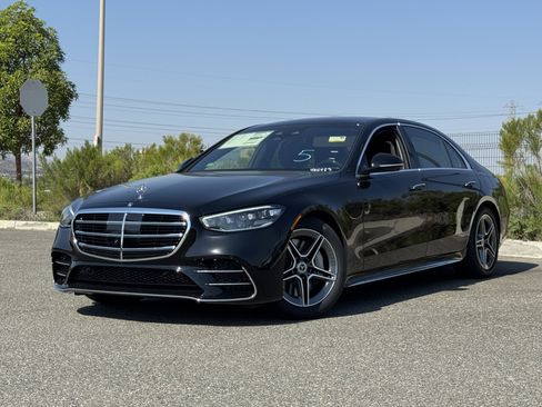New 2026 Mercedes-Benz S 580e 4MATIC Sedan image 2