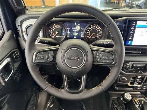 New 2025 Jeep Gladiator Sport image 22