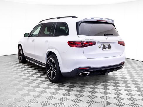 Used 2026 Mercedes-Benz GLS 450 4MATIC image 3