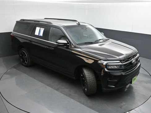 Used 2022 Ford Expedition Max Limited image 43