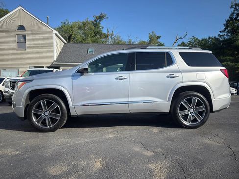Used 2019 GMC Acadia Denali AWD/4WD image 4