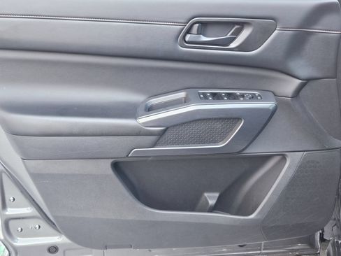 Used 2023 Nissan Pathfinder Rock Creek AWD/4WD image 17