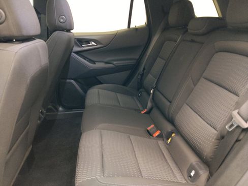 Used 2025 Chevrolet Equinox LT FWD image 18