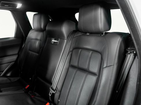 Used 2019 Land Rover Range Rover Sport HSE image 27