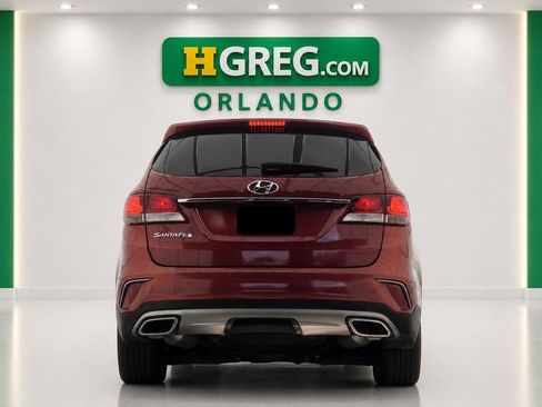Used 2017 Hyundai Santa Fe SE FWD image 8