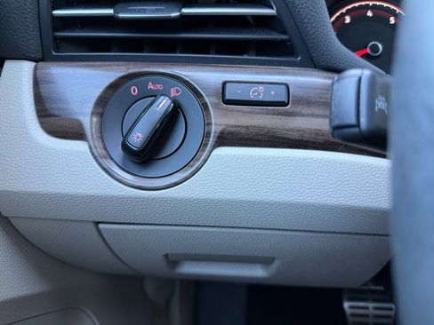 Used 2020 Volkswagen Passat 2.0T SEL image 25