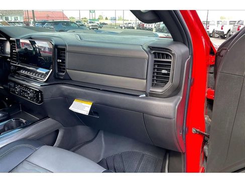 Used 2026 Chevrolet Silverado 1500 ZR2 w/ Dark Appearance Package AWD/4WD image 18
