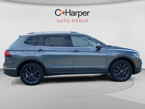Used 2023 Volkswagen Tiguan SE AWD/4WD image 2