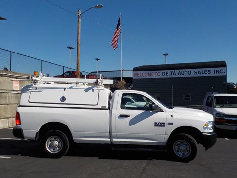 Used 2016 RAM 2500 Tradesman w/ Popular Equipment Group RWD image 2