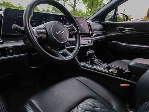 Certified 2023 Kia Sportage X-Line AWD/4WD image 7