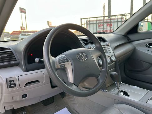 Used 2011 Toyota Camry FWD image 11
