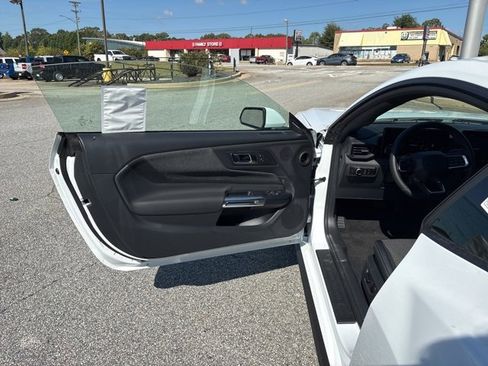 New 2025 Ford Mustang Coupe image 10