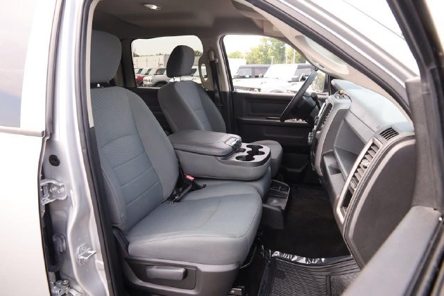 Used 2016 RAM 2500 Tradesman w/ Chrome Appearance Group AWD/4WD image 25