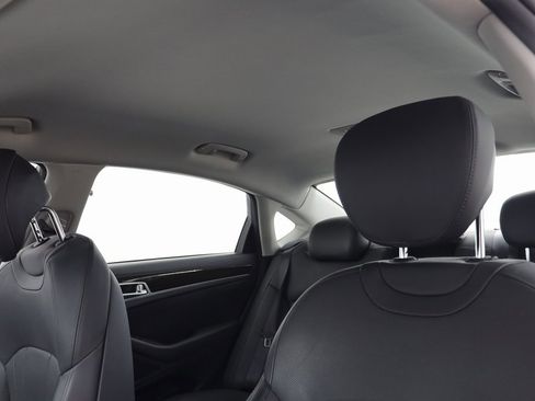 Used 2019 Genesis G80 3.8 image 14