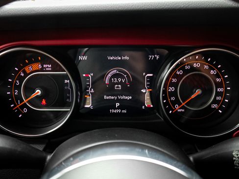 Used 2023 Jeep Wrangler Unlimited Rubicon AWD/4WD image 21