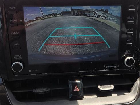 Used 2022 Toyota Corolla LE FWD image 19