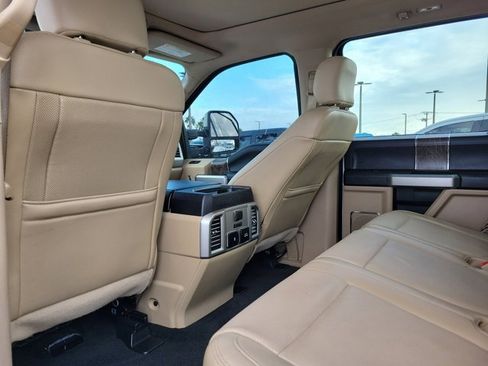 Certified 2017 Ford F450 Lariat w/ Lariat Ultimate Package image 13
