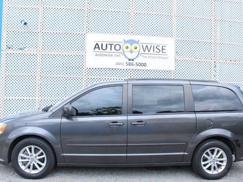 Used 2015 Dodge Grand Caravan SXT FWD image 5